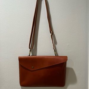 100% Leather Laptop Crossbody